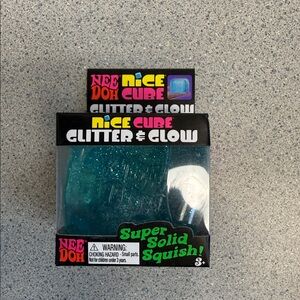 Needoh Glitter & Glow Cube - Blue